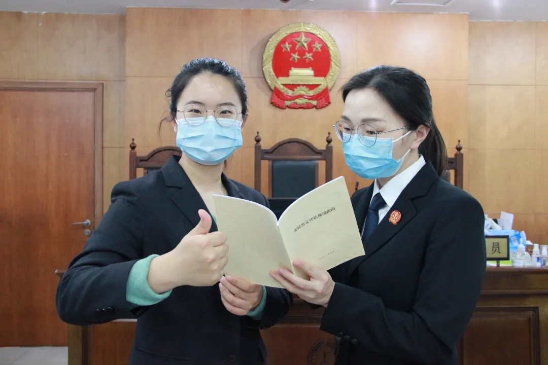 从诉讼中的“小白”到可以“秒懂”，这本司法鉴定“工具书”有啥不一样